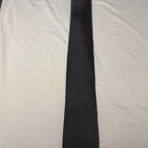 HUGO BOSS Silk Tie - Made In Italy 🇮🇹 - Charcoal and Black Textured Tie